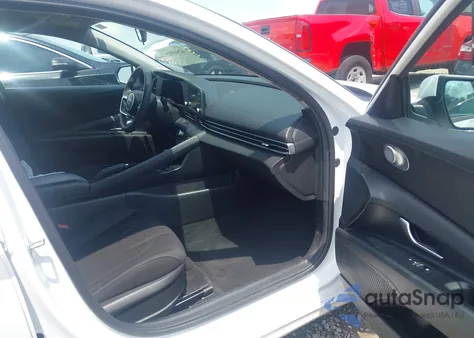 2022 Hyundai Elantra Sel из США, поврежденный, VIN 5NPLM4AG9NH066707